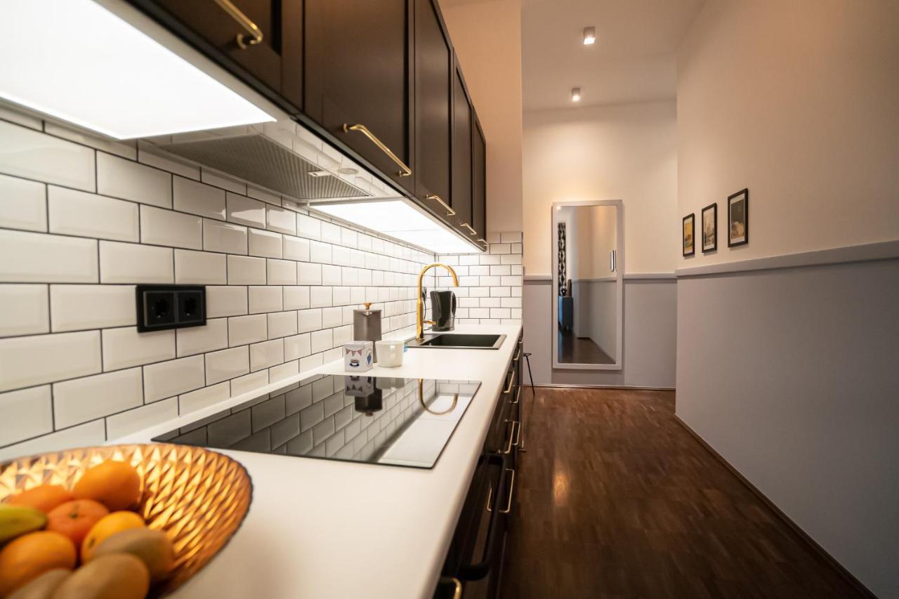 Designer Loft-Ferienwohnung Im Zentrum Mit Tiefgaragen-Parkplatz, Waschmaschine Und Privatterrasse Leipzig Dış mekan fotoğraf