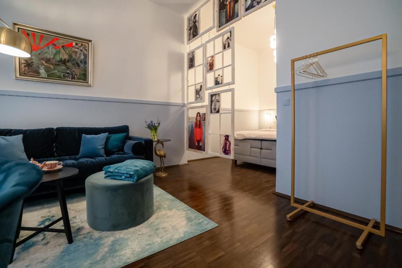 Designer Loft-Ferienwohnung Im Zentrum Mit Tiefgaragen-Parkplatz, Waschmaschine Und Privatterrasse Leipzig Dış mekan fotoğraf