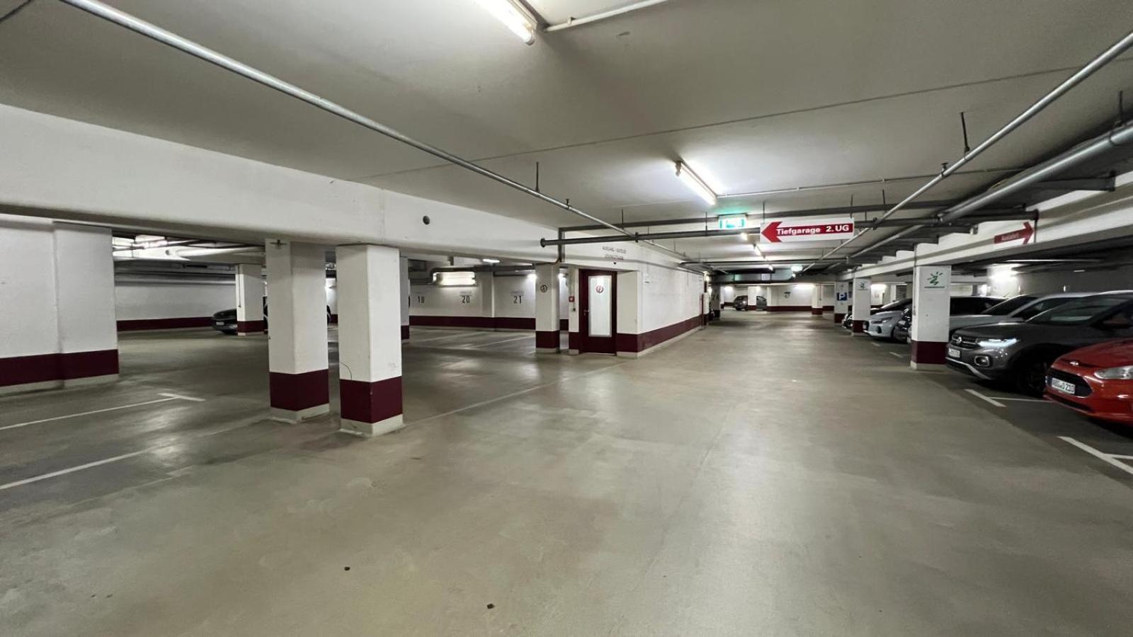Designer Loft-Ferienwohnung Im Zentrum Mit Tiefgaragen-Parkplatz, Waschmaschine Und Privatterrasse Leipzig Dış mekan fotoğraf